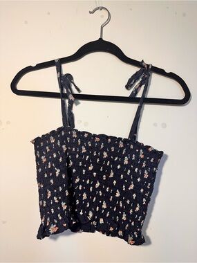 Stella Nova Women’s Navy Floral Smocked crop top